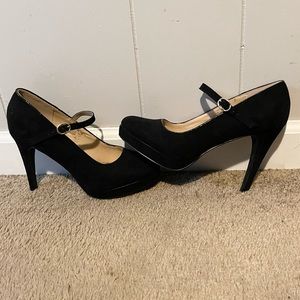 Metaphor Mary Jane Heels 8.5